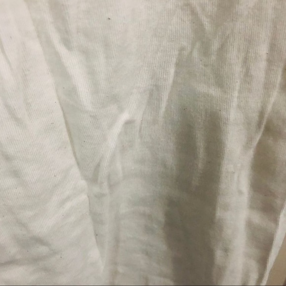 White tank top - Picture 2 of 3